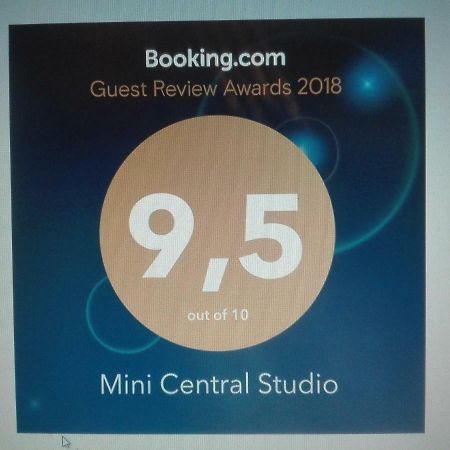 Mini Central Studio Салоники Экстерьер фото