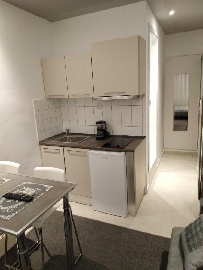 Mini Central Studio Салоники Экстерьер фото